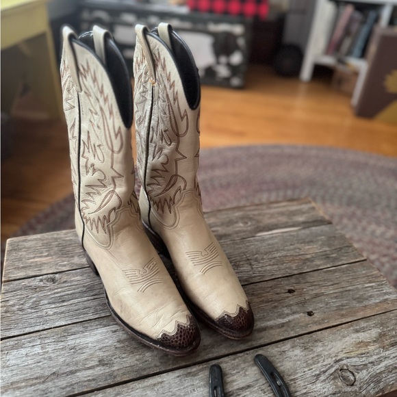 DAN POST Vintage Cowboy Boots - Picture 8 of 9